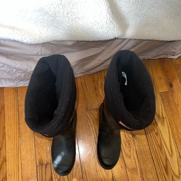 HUNTER black rain boots + fleece liner - Picture 3 of 5